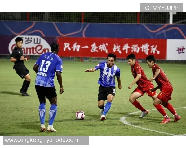 武汉三镇只需一胜即可确保保级优势领先降级区7分剩余三轮赛程紧迫