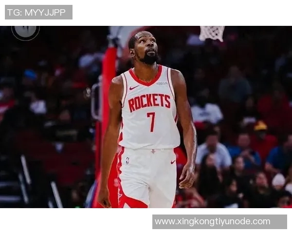 杜兰特表现平平第三节独得13分末节仅出手1次全场仅得16分并有5次失误