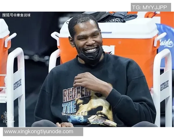 果阿队主场球员通道灯牌损坏严重引发球迷热议