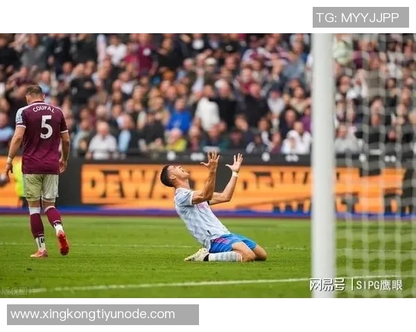 卡梅隆托马斯表现低迷仅得7分助攻6次球队失利引发关注 卡梅隆托马斯表现低迷仅得7分助攻6次球队失利引发关注